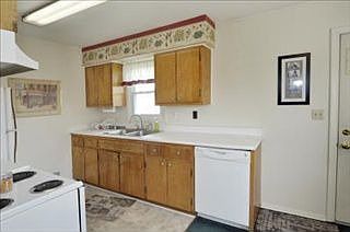 5th image of 314 N Moorland Dr