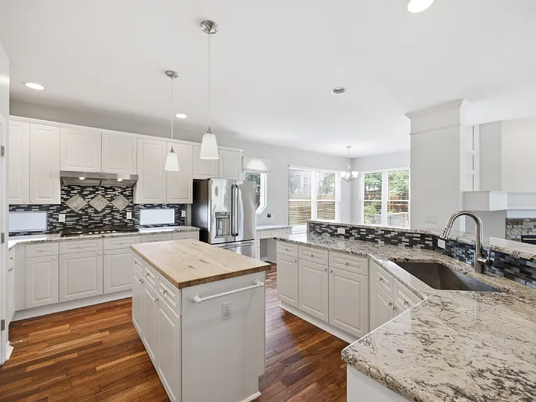 10505 White Pine Dr — Photo 9