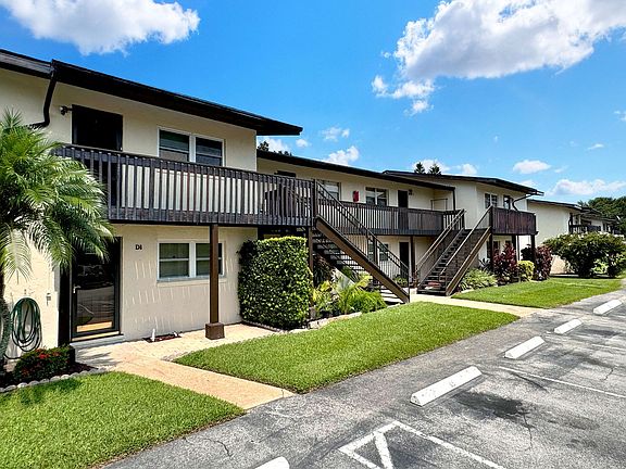 2nd image of 900 Avenue Z SE APT D5