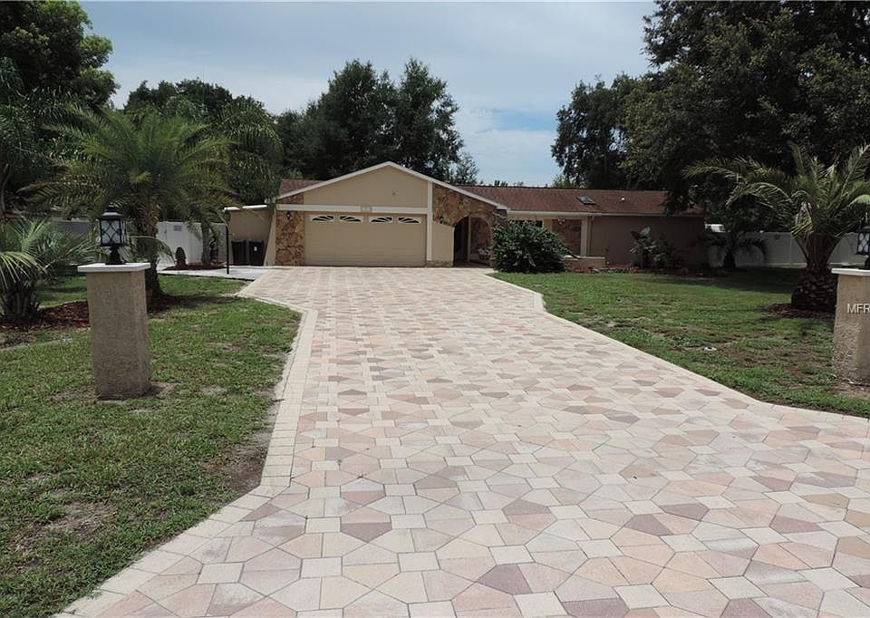 1st image of 12825 Honeybrook Dr