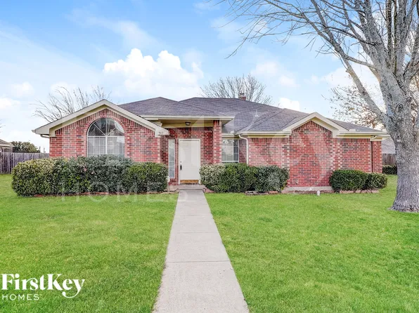 912 Winterbury Ct, Desoto, TX 75115