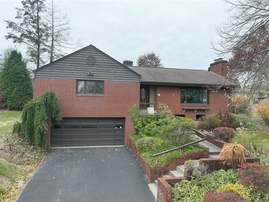 86 Country Club Dr, Pittsburgh, PA 15241