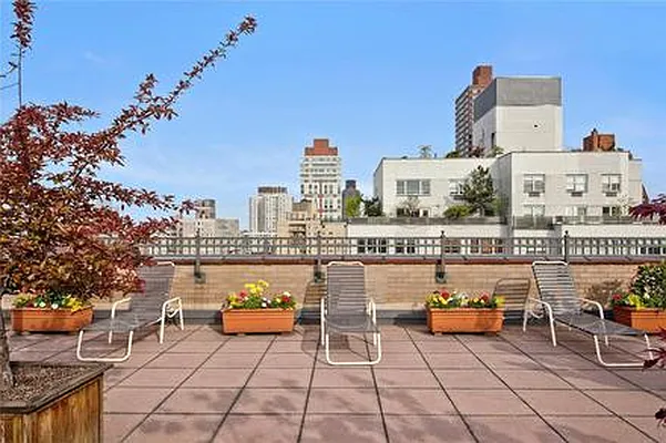 Rented by Realty Group International | media 16