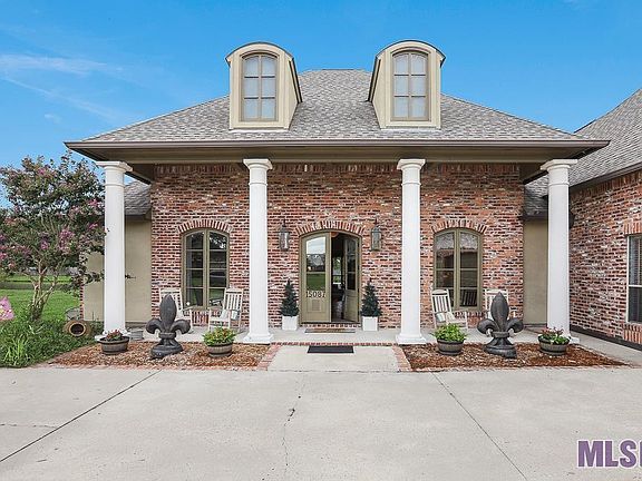 3rd image of 15087 W Lakefront Dr