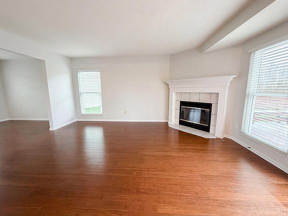 3rd image of 3694 Foxdale Ct