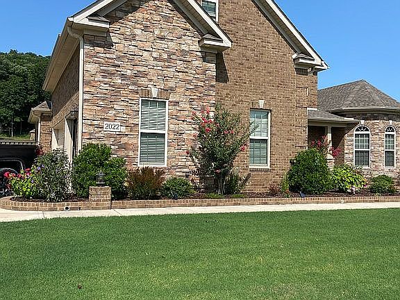 5th image of 2022 Meadow Creek Cir SE