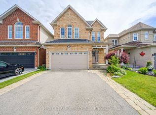 611 McBean Ave, Newmarket, ON L3X 2L5