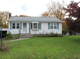 5 Saint Dennis Dr, Westwood, MA 02090