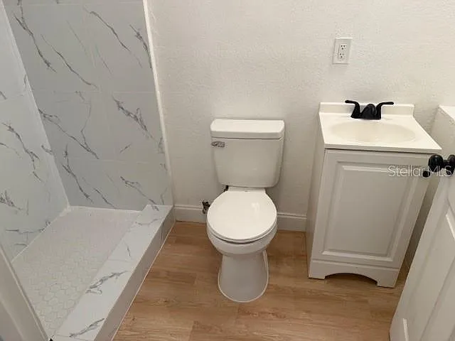 4605 N Hubert Ave #21 — Photo 6