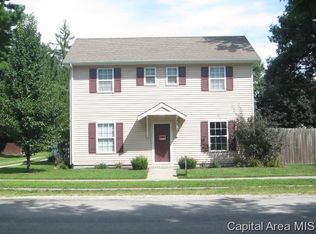 406 Elevator St, Farmersville, IL 62533