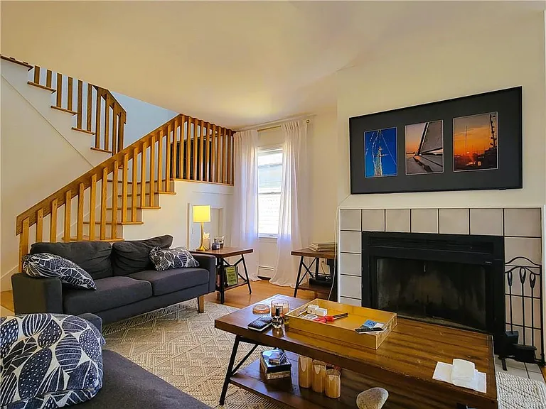 9 1/2 Narragansett Ave #3 — Photo 15