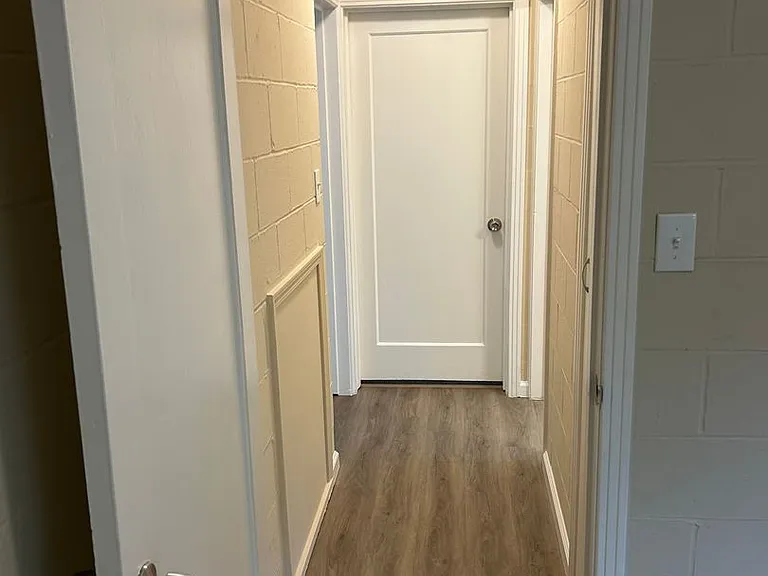 1032 Northwood Dr — Photo 12