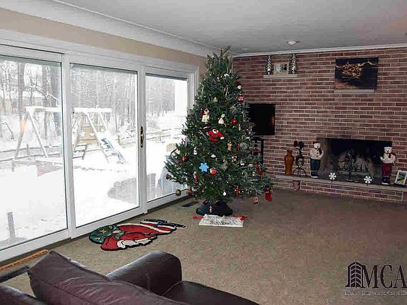 3rd image of 4186 Sheffield Pl