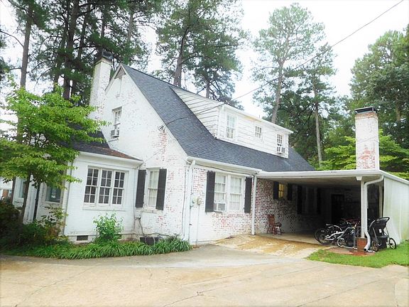 3rd image of 609 Henry St