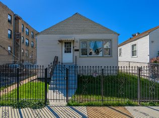 3645 W Dickens Ave, Chicago, IL 60647