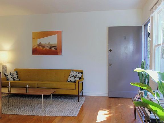 2nd image of 658 Broadway St APT 1