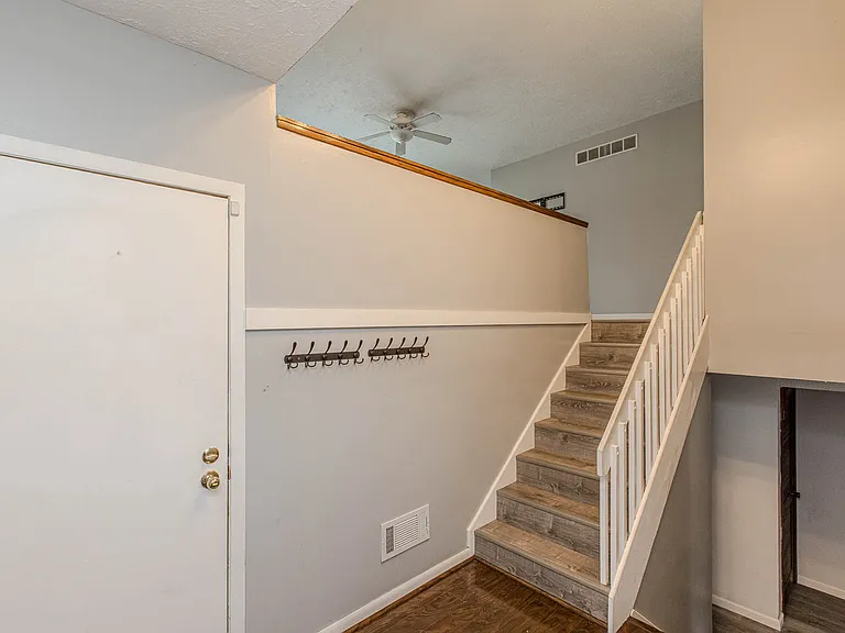1408 Ridgeport Ave — Photo 3