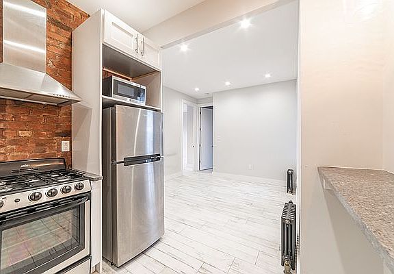 2nd image of 77 Varet St #1E