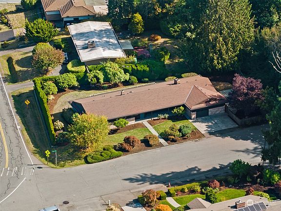 2nd image of 13104 Shorewood Drive SW