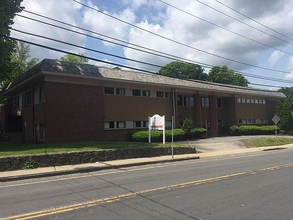 2nd image of 139-135 Sandwich St Unit A-j