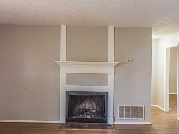5th image of 127 Creeks Bend Dr