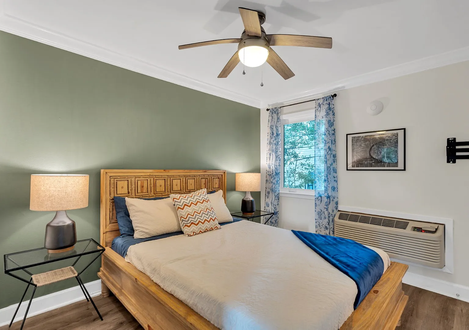 2200 Oretha Castle Haley Boulevard - Apt 7 — Photo 1