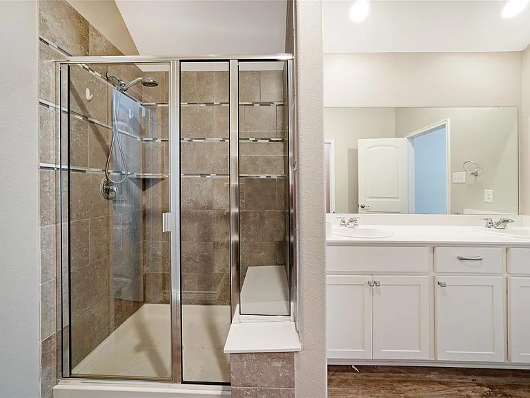 2920 Colorado Dr — Photo 12