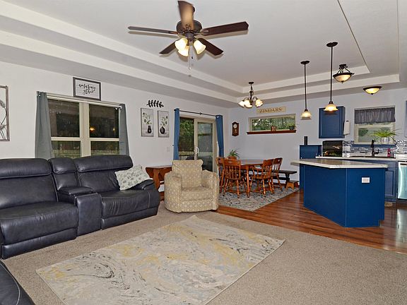4th image of 105 Green Ash Ln