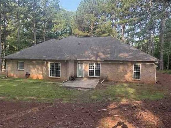 2nd image of 350 Mountain Creek Dr
