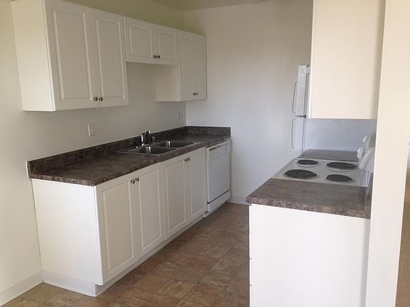 3rd image of 695 S Nardo Ave APT G3