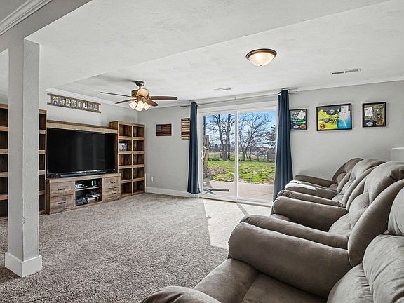 4th image of 57423 Horseshoe Ct