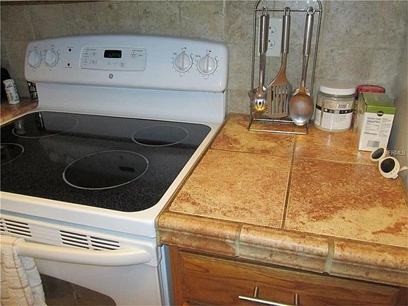 4th image of 1606 Sanibel Dr