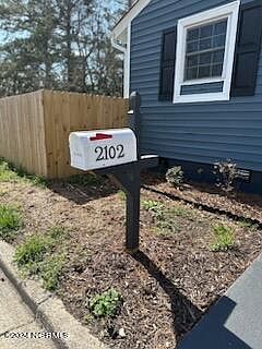3rd image of 2102 Bailey Street