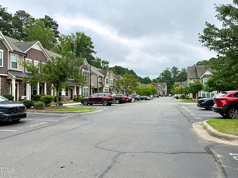 1008 Midtowne Way — Photo 21