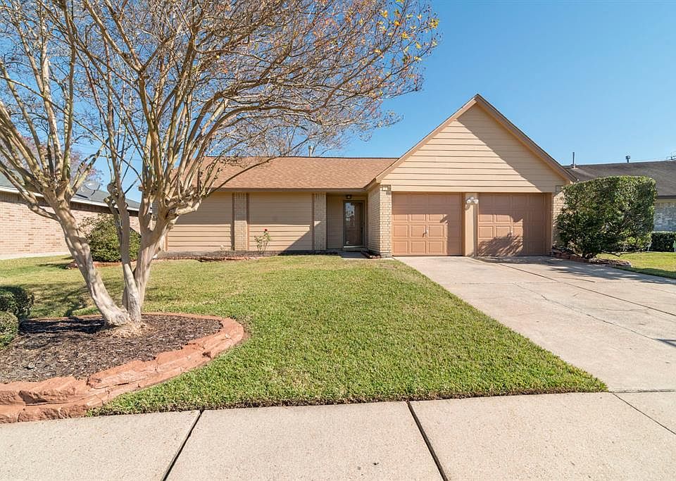 1st image of 1509 Canyon Springs Dr