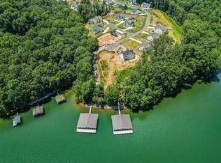 8345 Beryl Overlook Dr, Gainesville, GA 30506