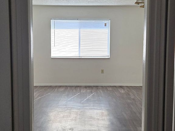 5th image of 600 Stonebridge Dr #615