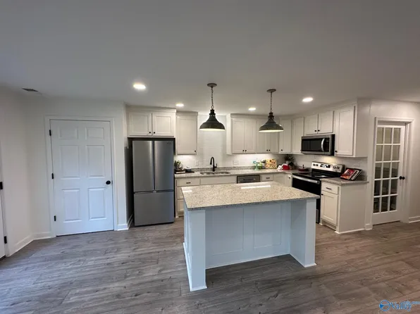 24449 Sycamore Ln, Elkmont, AL 35620