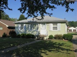 1305 E Front St, Dover, OH