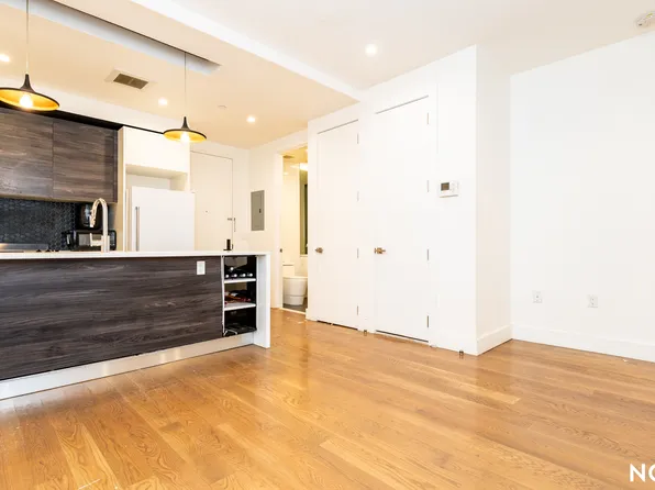 530 Midwood Street image 2 of 14