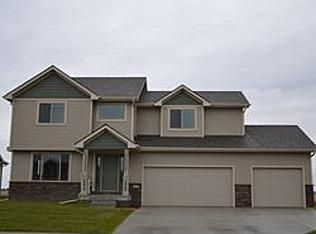 325 30th St SW, Altoona, IA 50009