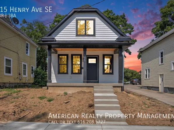 715 Henry Ave SE, Grand Rapids, MI 49503