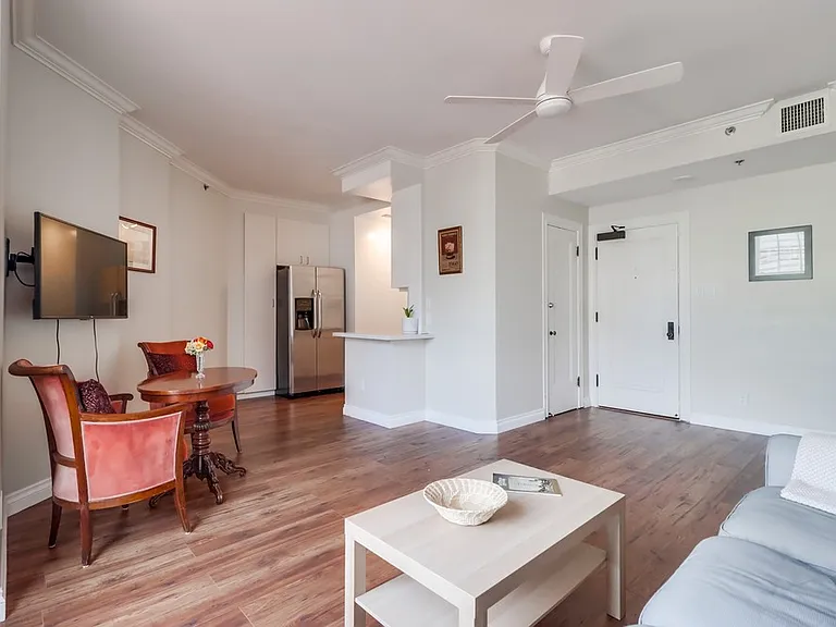 702 Ash St #301 — Photo 21