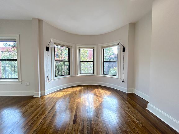 3rd image of 95 Saint Botolph St APT 3