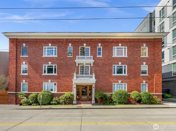 4725 15th Avenue NE #12, Seattle, WA 98105