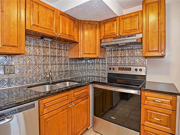 3rd image of 1190 Charles St APT 11