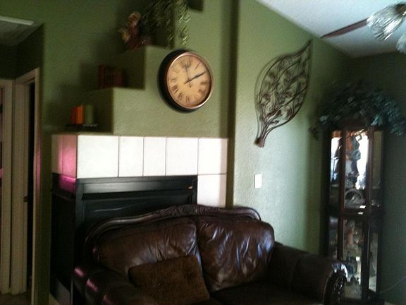 4th image of 1108 Avenida Las Vistas NW
