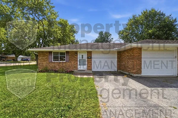 2 bed, 1.0 bath, 905 sqft, $1,200 — Photo 1