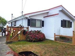 5149 Seaview Dr, Blaine, WA 98230