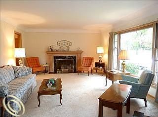 3rd image of 18451 Warwick Dr